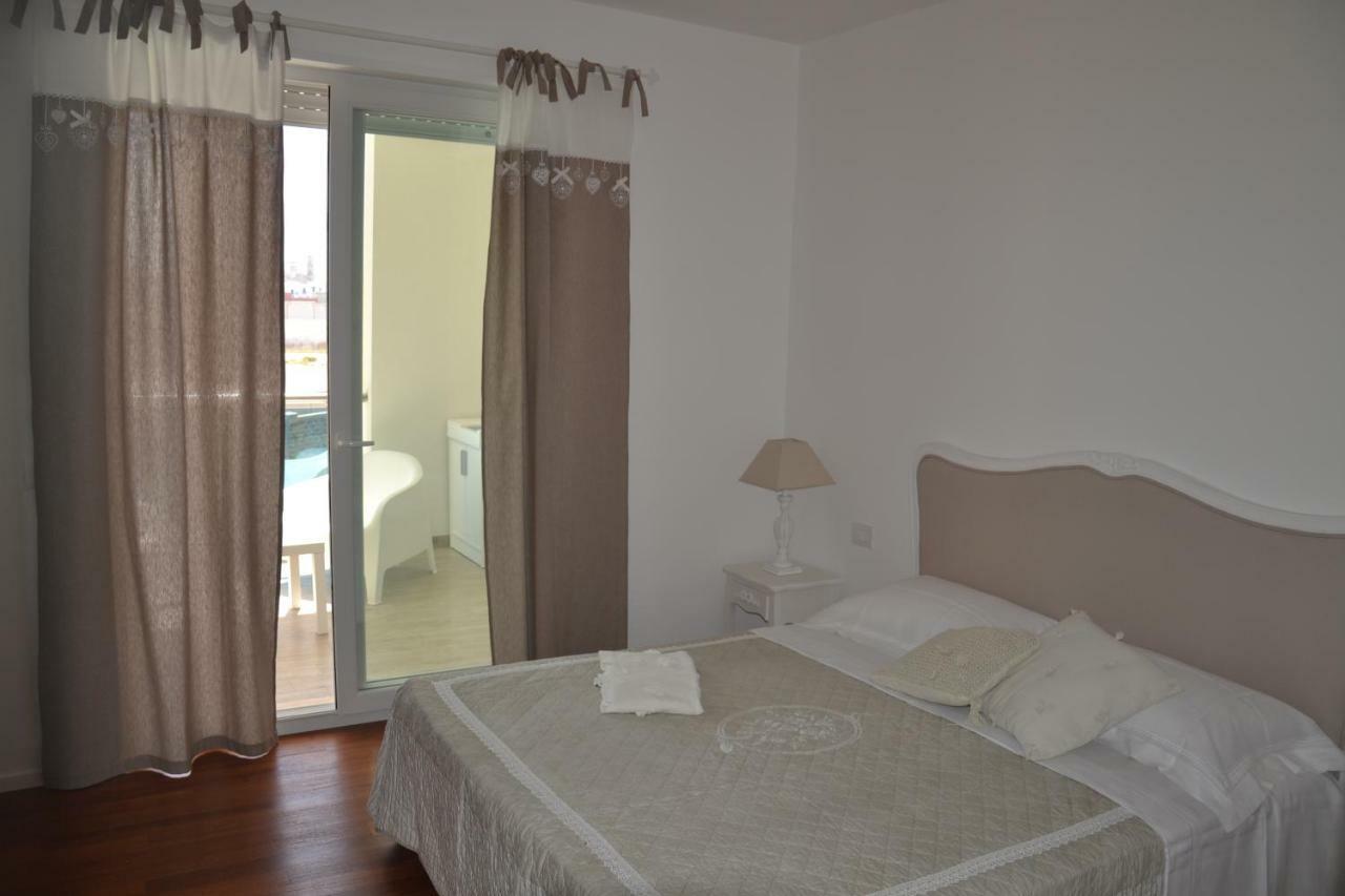 Porto Nuovo Holiday Home モノーポリ エクステリア 写真